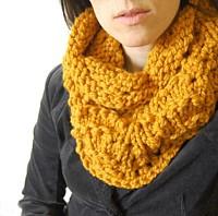 Chunky Lace Cowl
